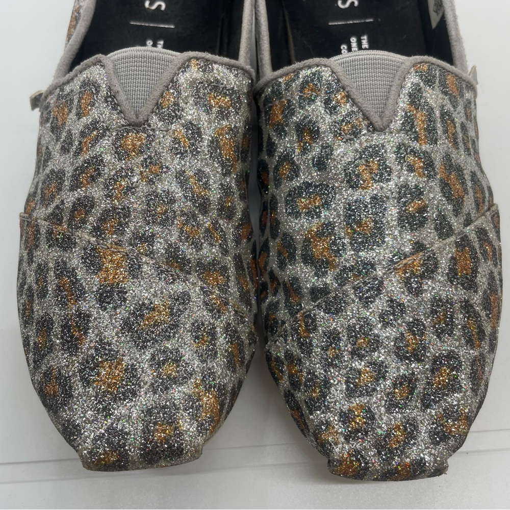 Toma shoes size 5.5